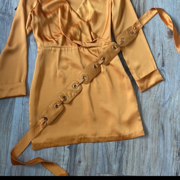 Guess by Marciano Dress (NWT) - Picture 4 of 7
